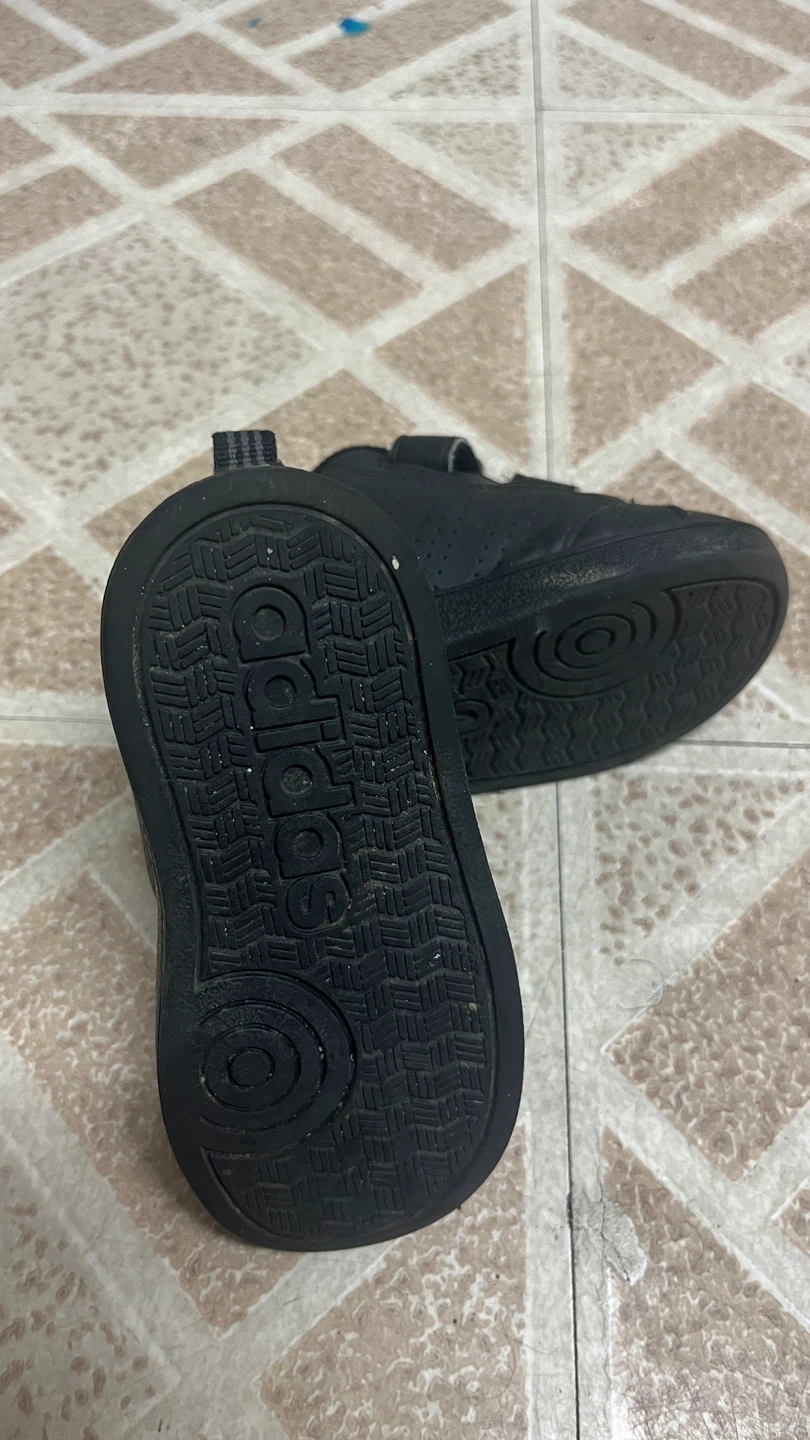 Adidas Kids Black Velcro Sneakers Size 6K - photo 3