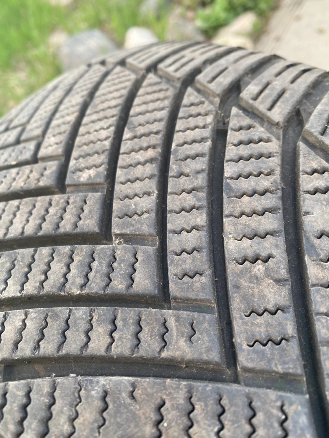 All Season Master Tire 235/45ZR18 - photo 3