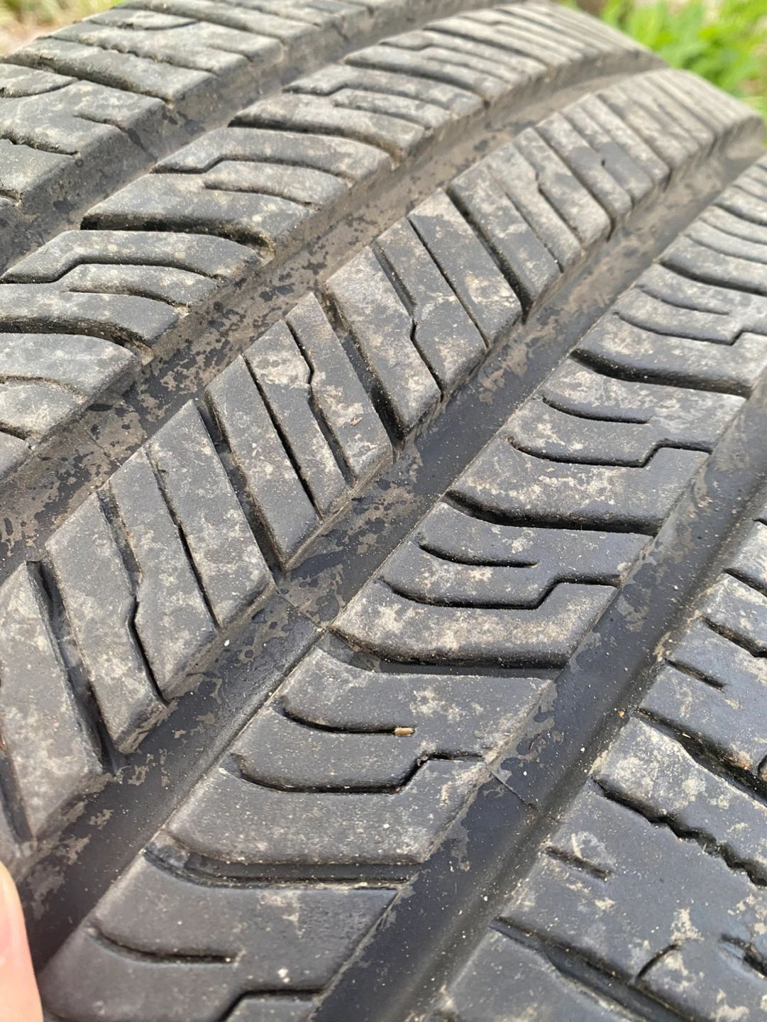 Pirelli P Zero SH40 Tire 235/45R18 - photo 5