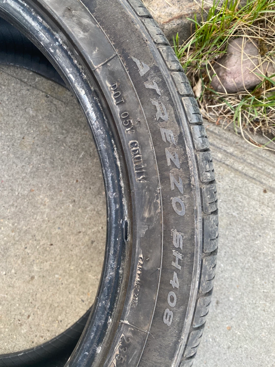 Pirelli P Zero SH40 Tire 235/45R18 - photo 2