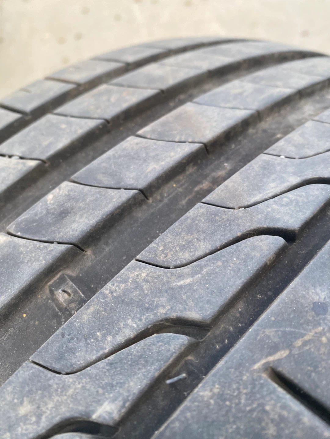 Minerva Radial F205 Tire 235/45ZR18 - photo 2
