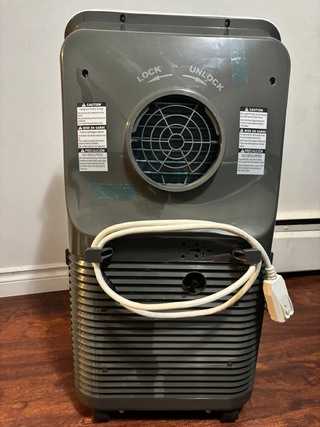Insignia 10000 BTU Portable Air Conditioner - photo 3