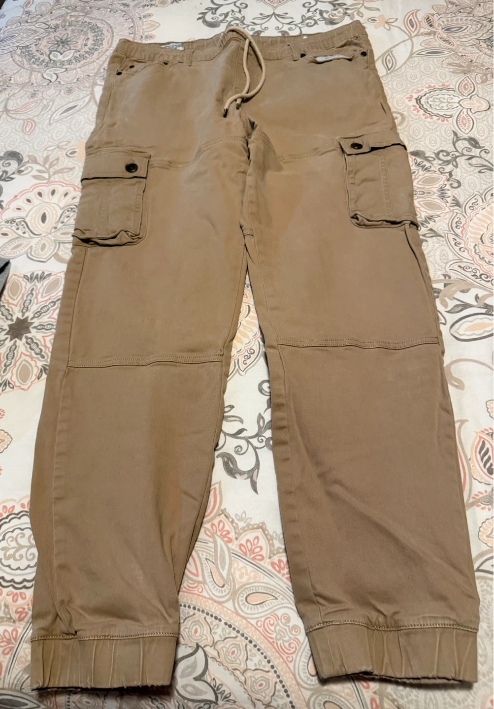 Bundle of 6 men’s various clothing items. $50 for all. - photo 4