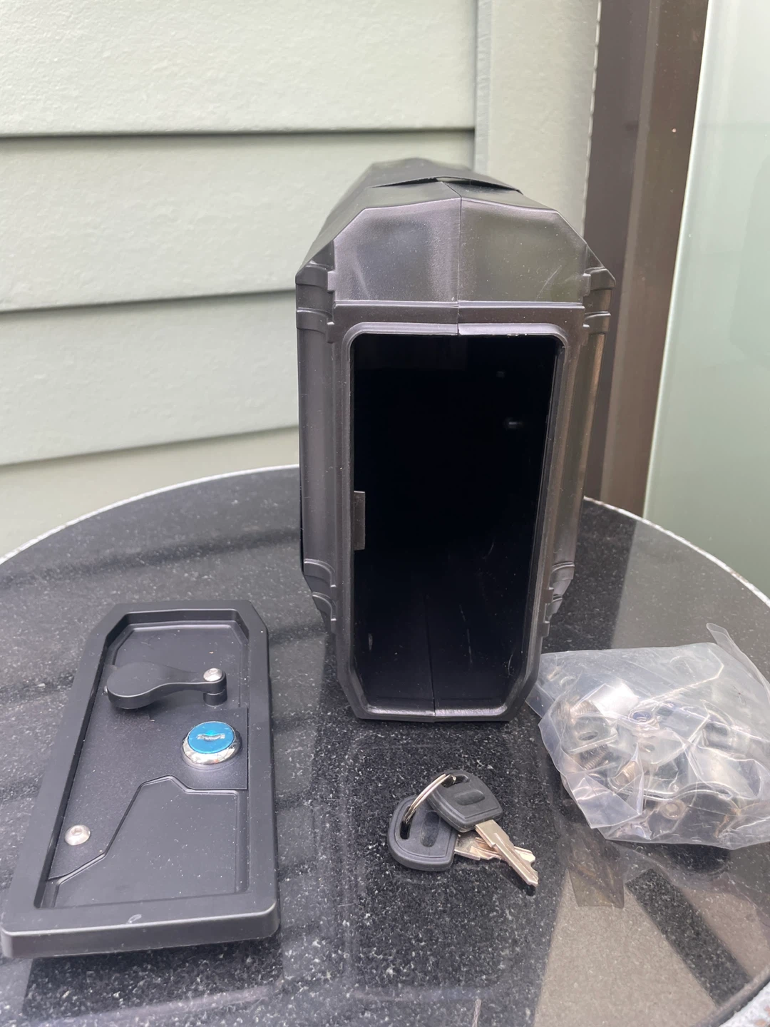 Black Storage Box with Lock and Keys - photo 2