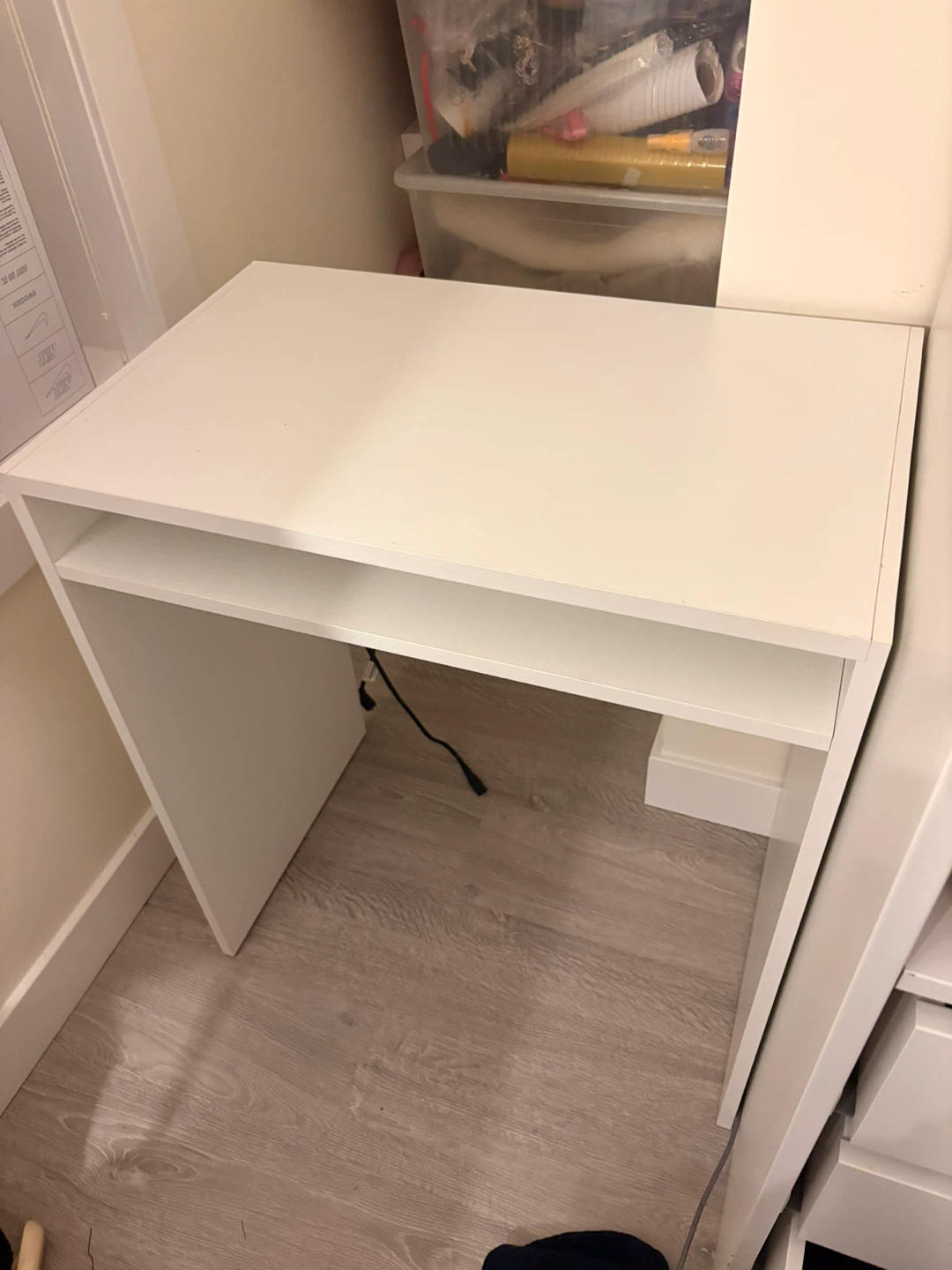 White Desk - photo 2