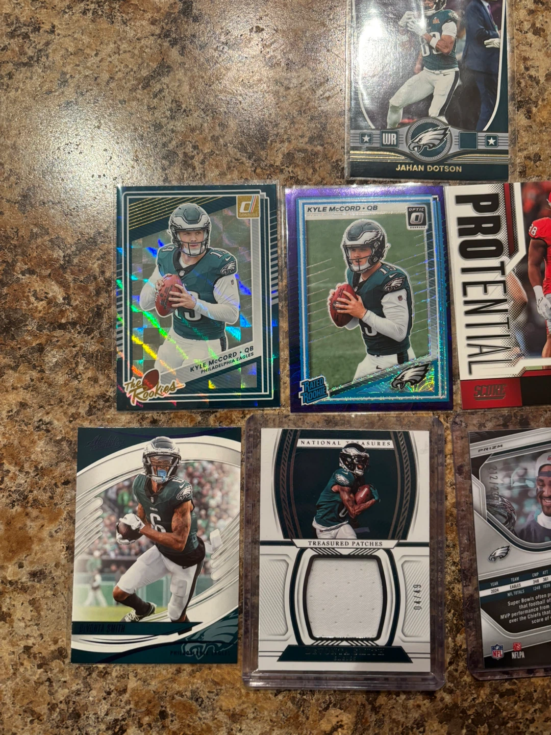 Devonta Smith Patch /49 Jalen Hurts SB MVP Blue Wave /230 - photo 5