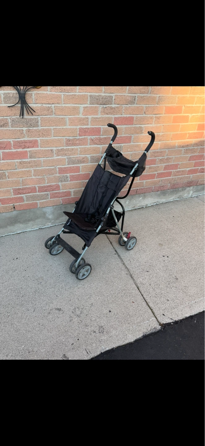Lightweight-Compact Stroller - photo 3