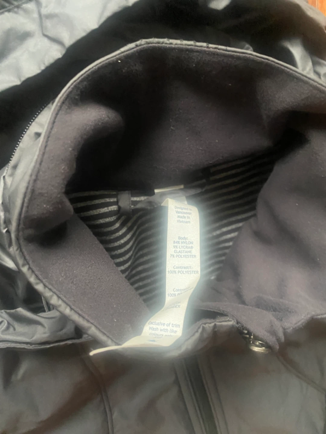 Lululemon Black Hooded Running Jacket - photo 5