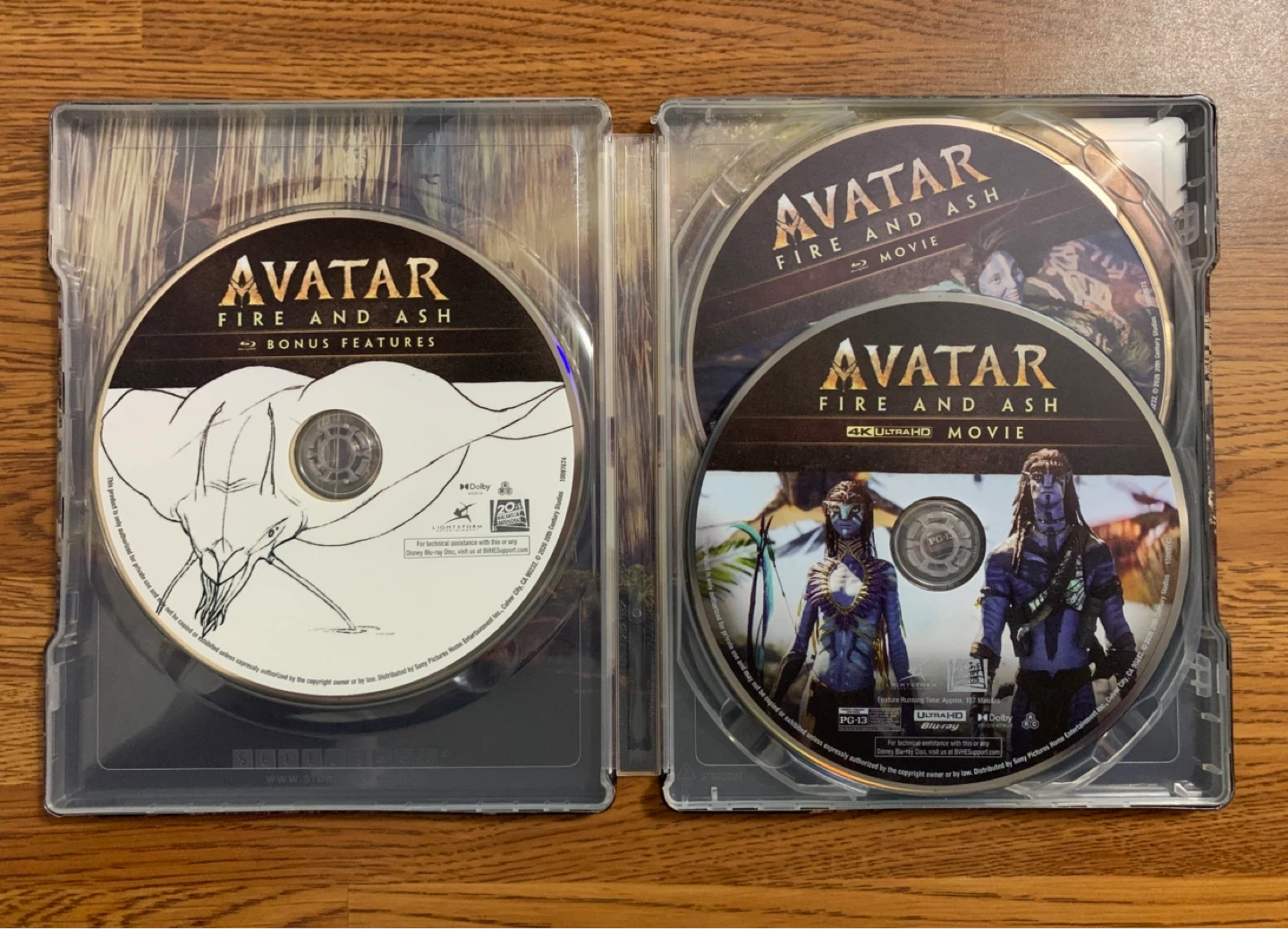 Avatar: Fire and Ash (LE Collectible Steelbook) 4K UHD Blu-ray… - photo 3
