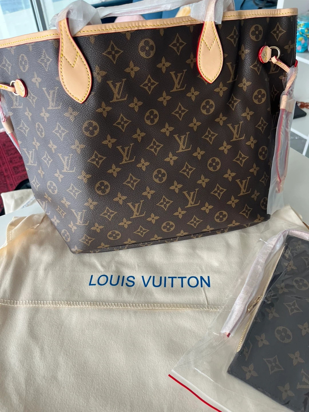 Louis Vuitton Monogram Neverfull Tote Bag