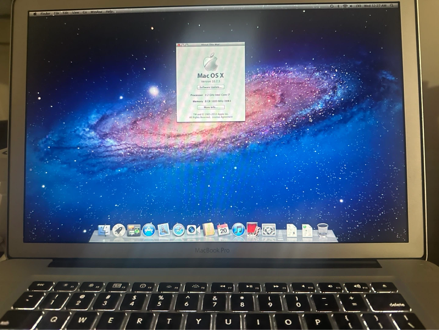 Apple MacBook Pro 2.2 GHz Intel Core i7, 8 GB RAM - photo 2