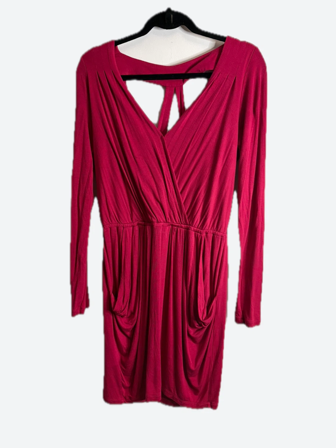 Super flattering Magenta date night / party dress