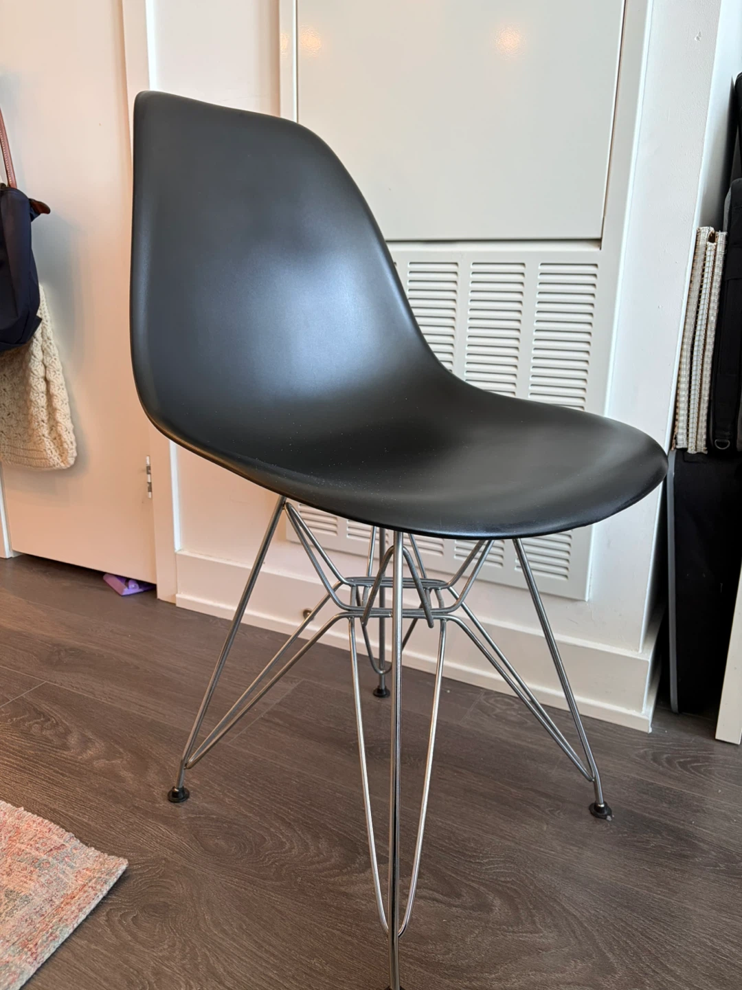 Set of 4 black dining chairs - photo 2
