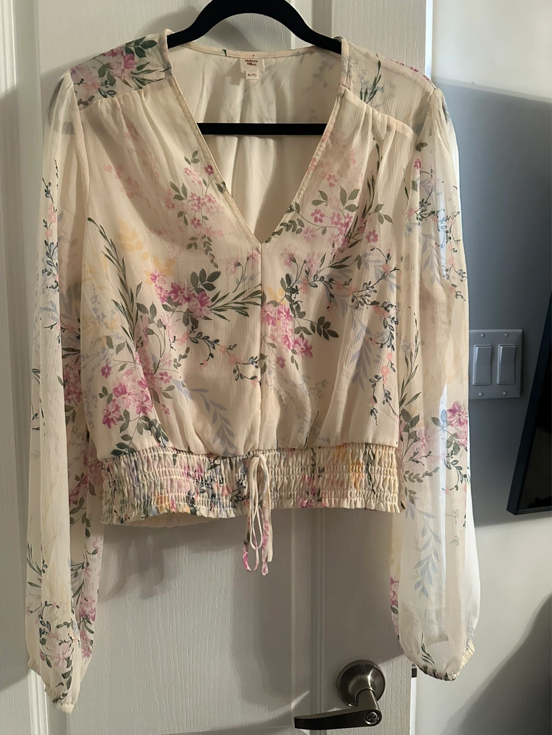 floral long sleeve V-neck blouse XL