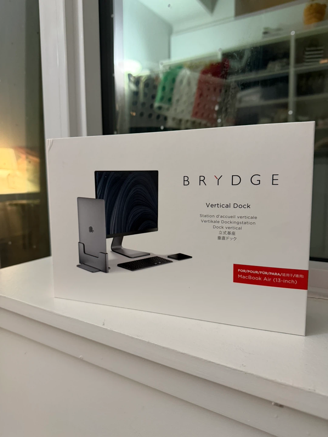 BRYDGE Vertical Dock for MacBook Air (13-inch)