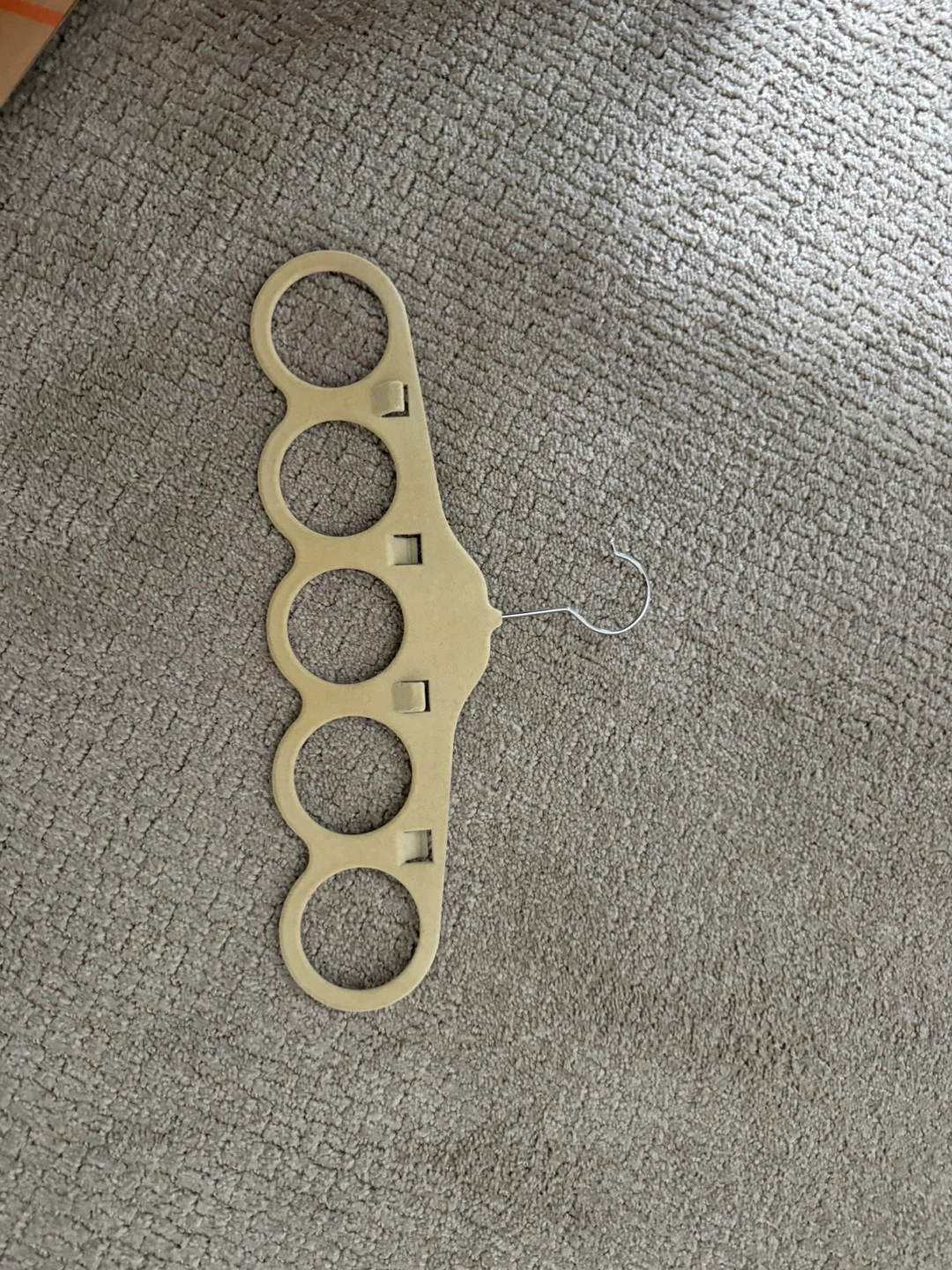 Scarf Hanger