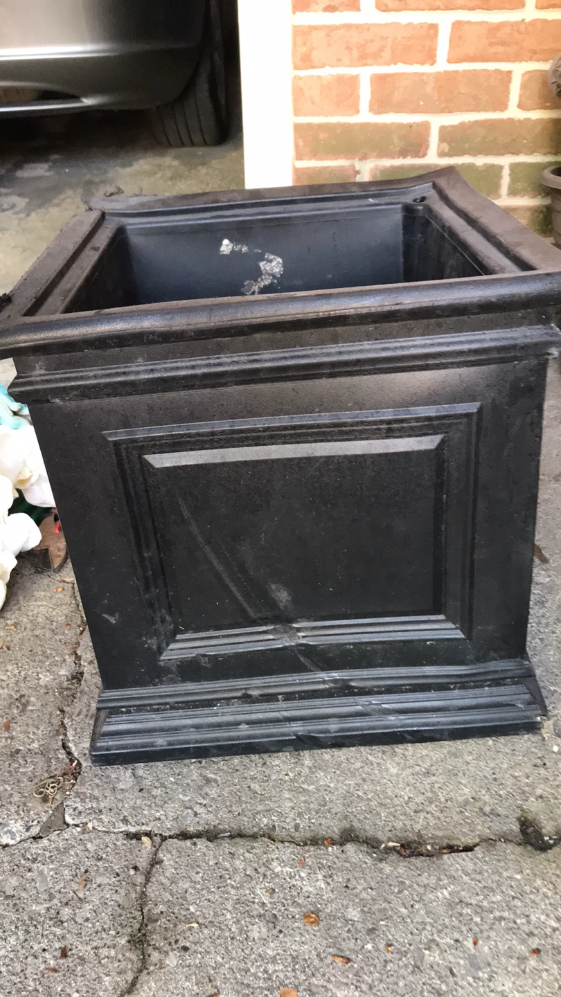 Black Square Planter Pot - photo 3