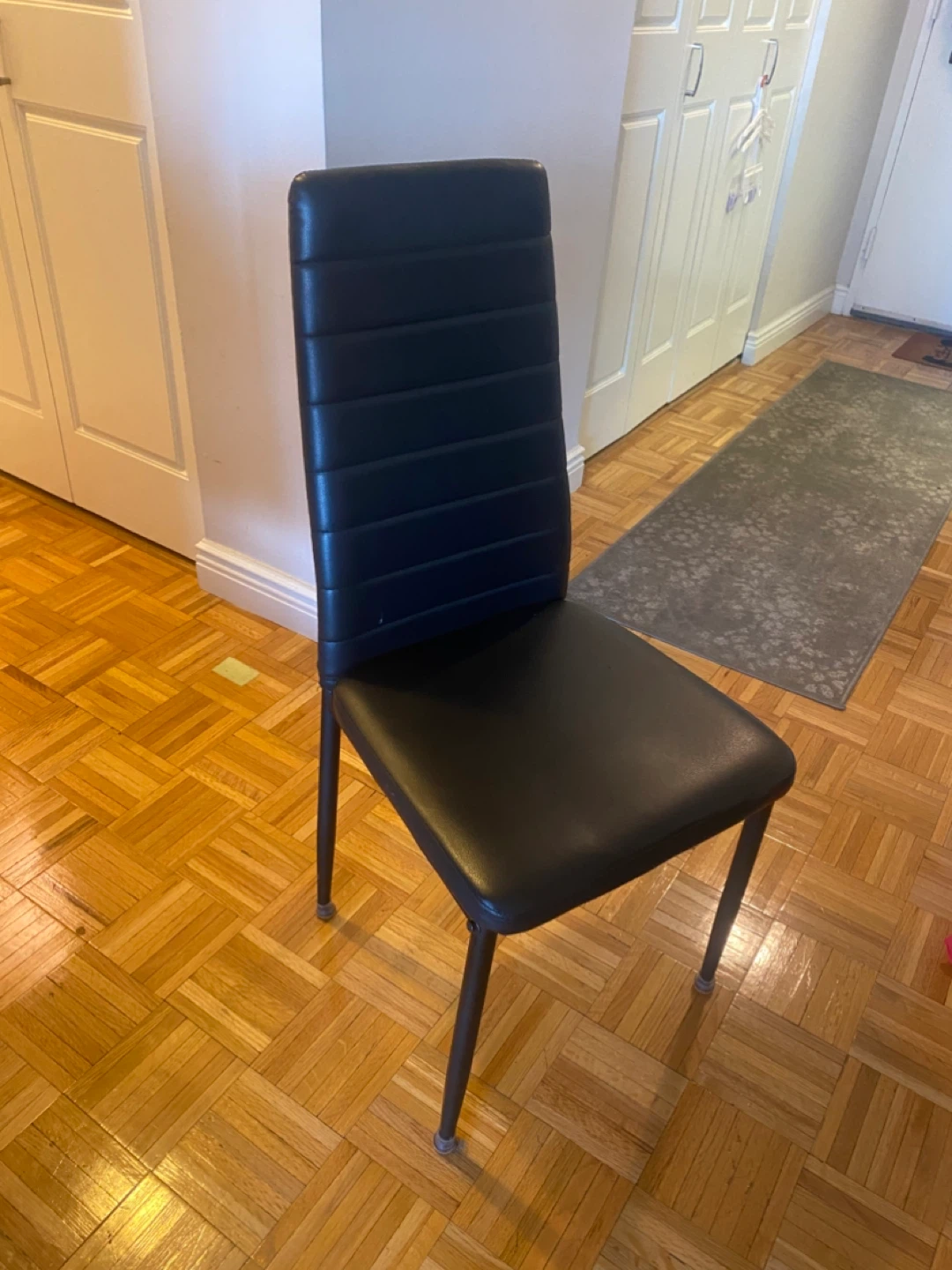 White Dining Table with 6 Black Chairs