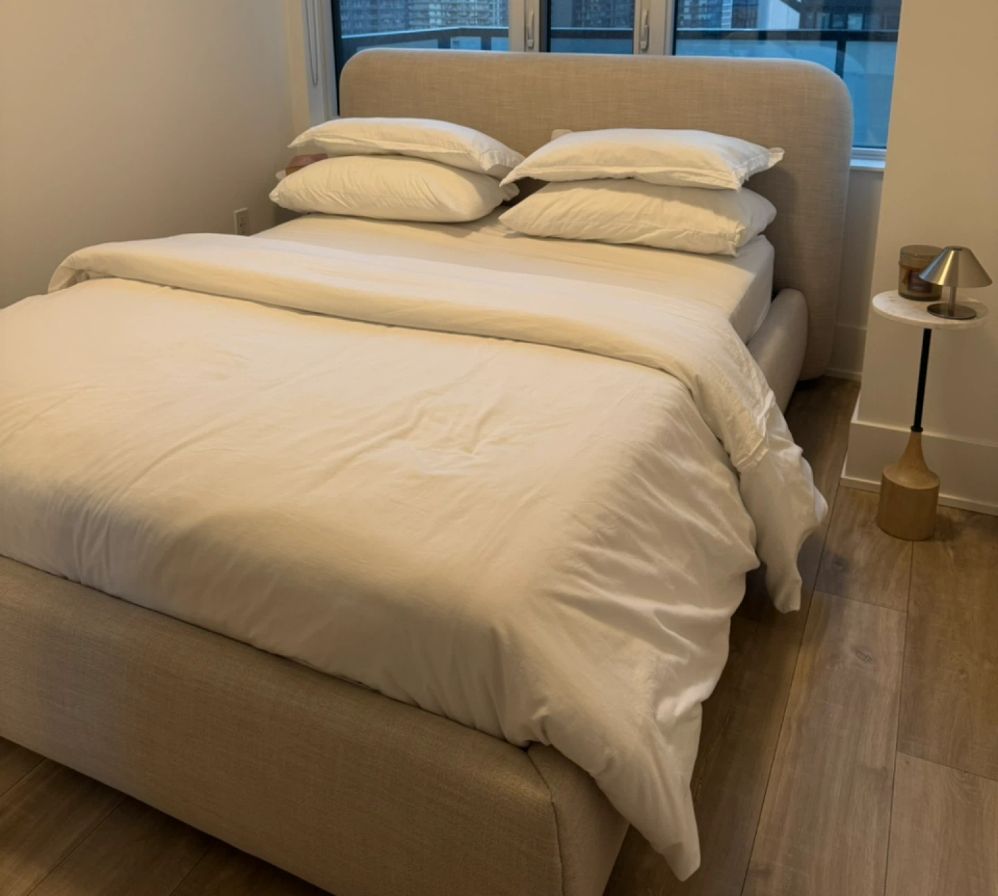 Upholstered Queen Bed. Modern - photo 4