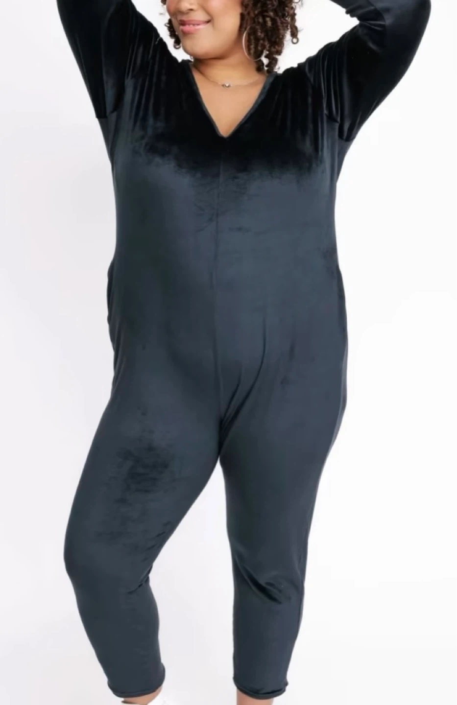 *NEW* Smash + Tess Black Velvet Jumpsuit 4X/4T - photo 3