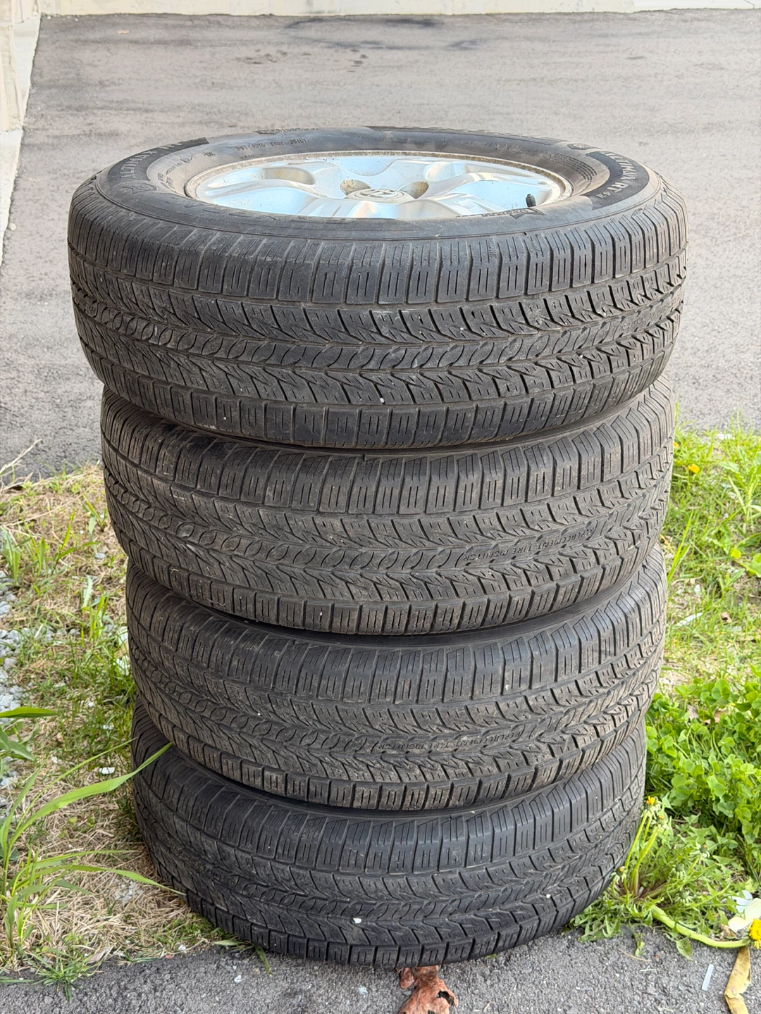 General Tire 225/70R16 Set of 4
