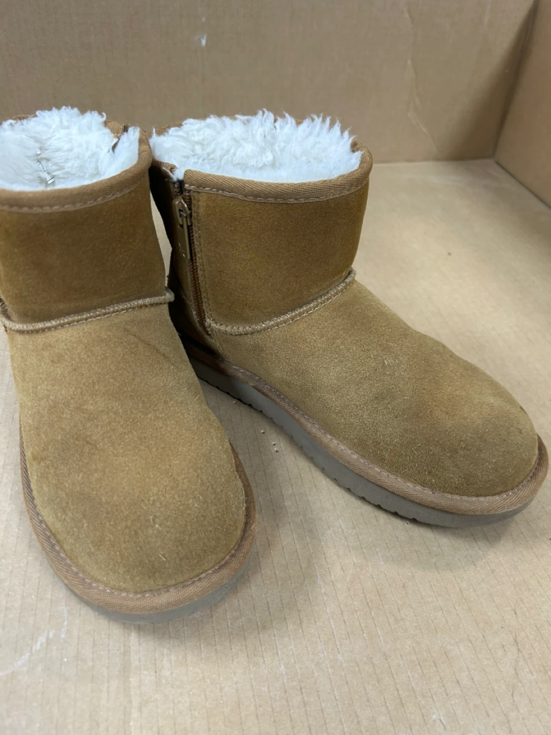 Koolaburra by UGG  Short Boots - Size 8 - photo 2
