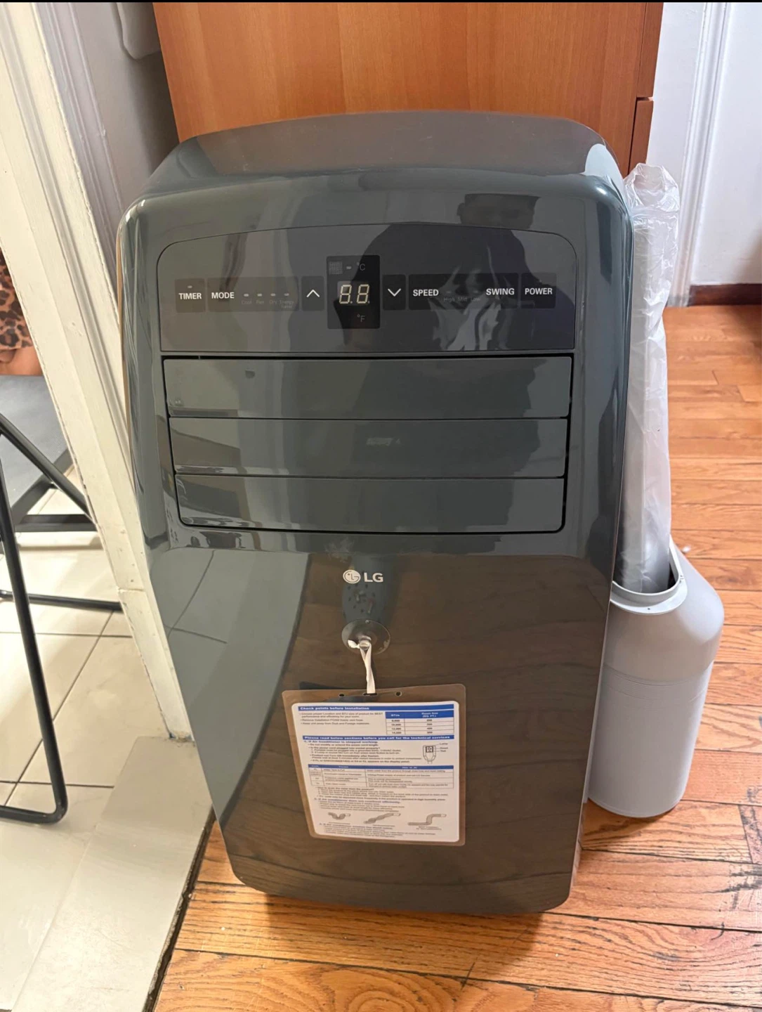 LG Portable Air Conditioner - photo 2