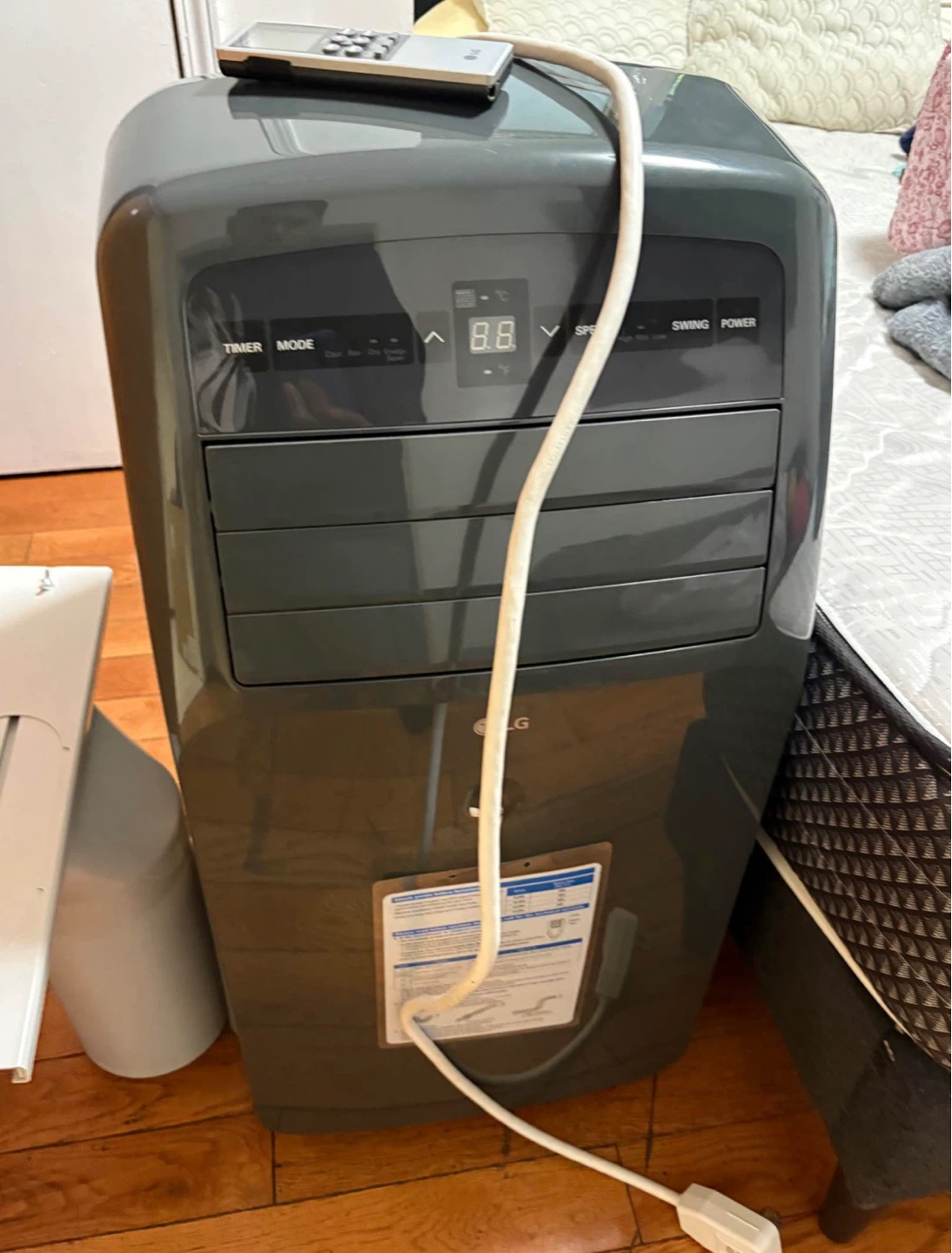 LG Portable Air Conditioner - photo 4