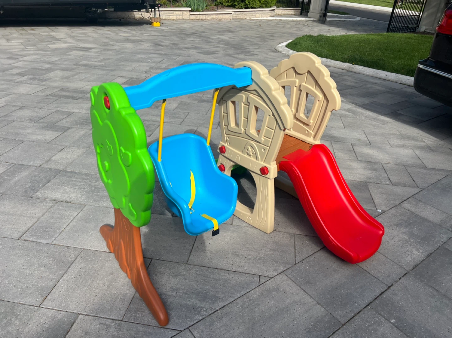 Little Tikes Play House Slide and Swing Set