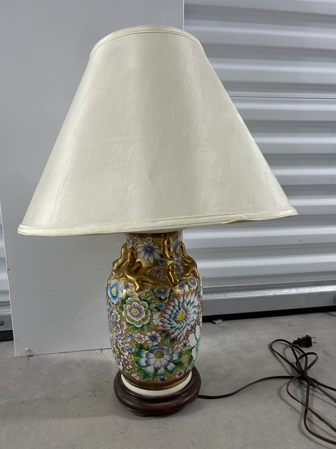 Vintage Floral Ceramic Table Lamp