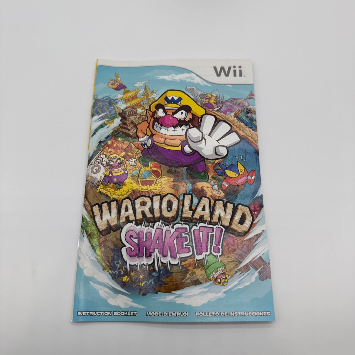 Wario Land: Shake It! - Nintendo Wii Video Game - photo 4