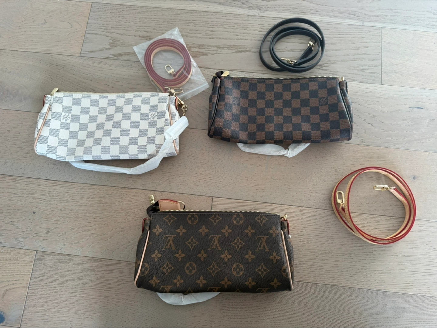 $160 each purse - new - photo 3
