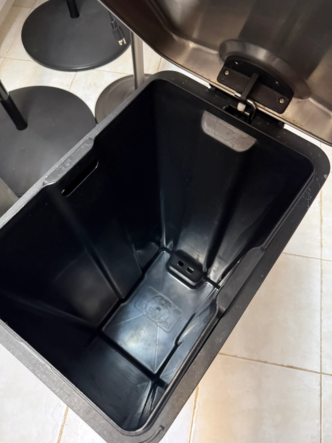 Stainless Steel Step Trash Can - photo 2