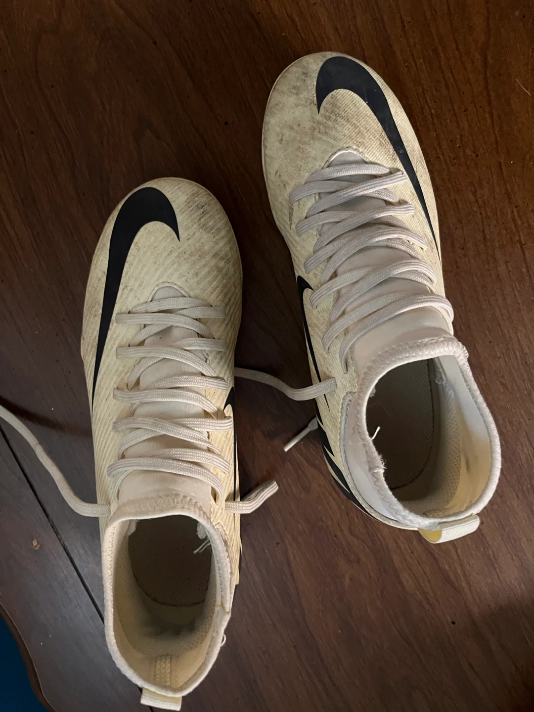 Nike Soccer Cleats size 4.5