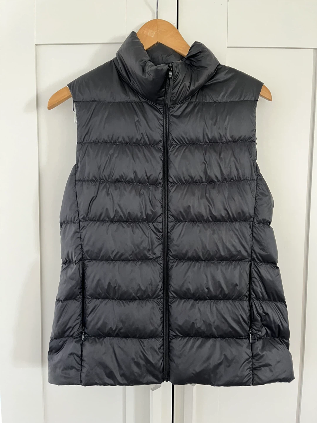 UNIQLO Ultra Light Down Vest - Black, Size M