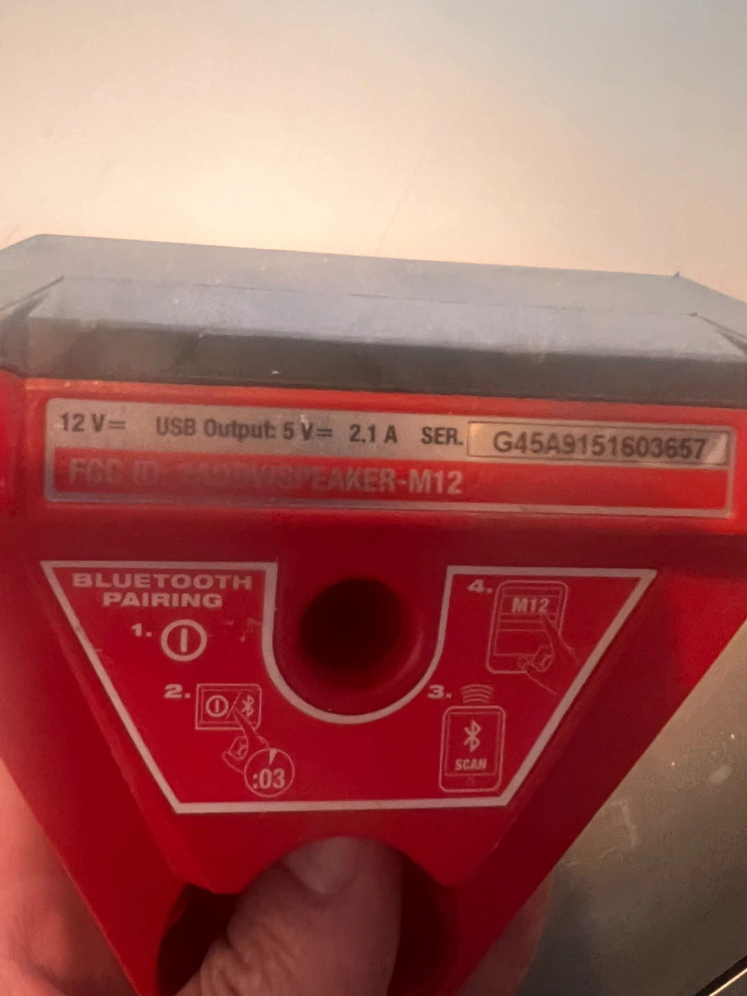 Milwaukee M12 Wireless Speaker - photo 2