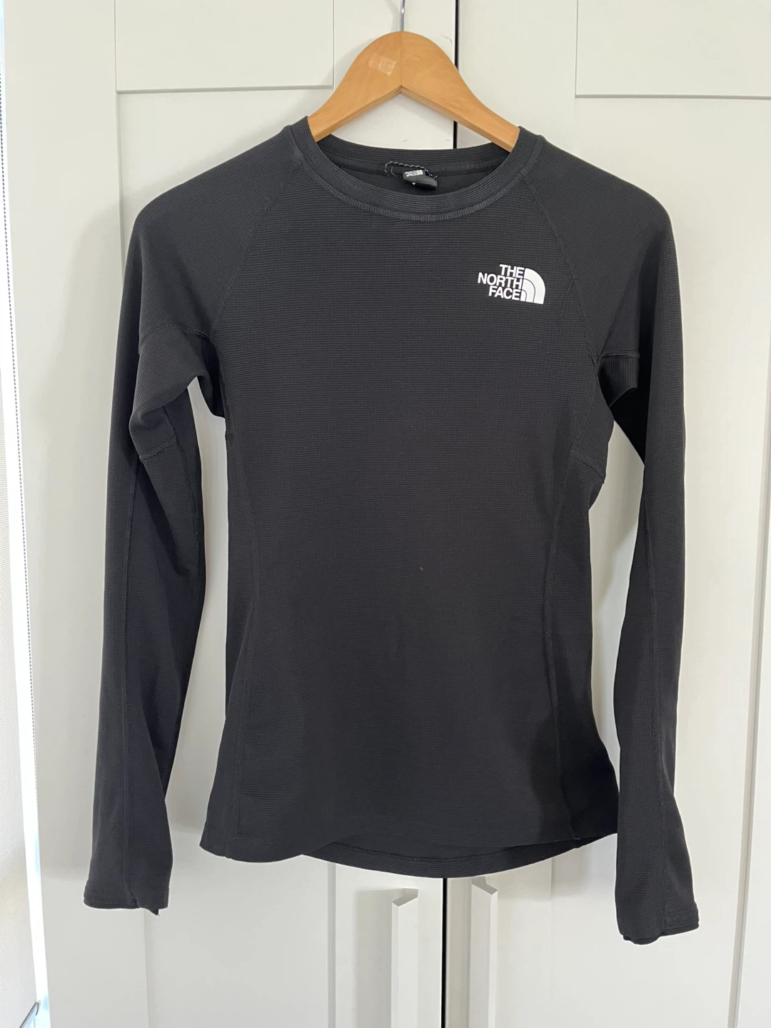 The North Face Women's Long Sleeve Top - Black - XS