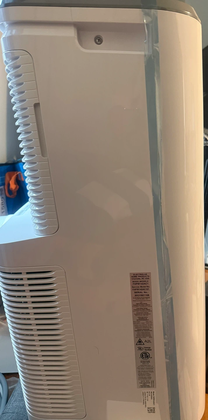 Frigidaire Portable Air Conditioner FHPH142AC1 - photo 2