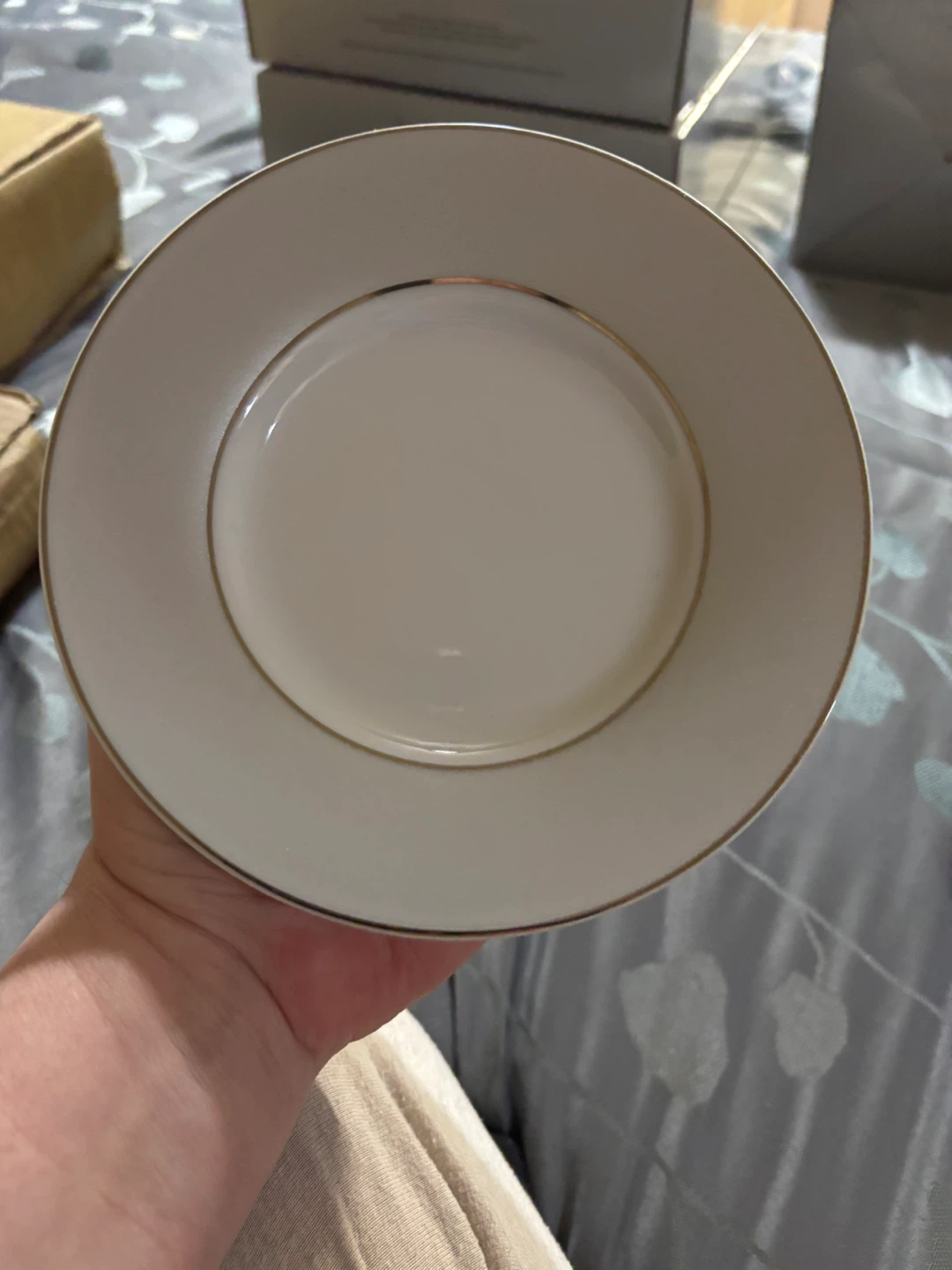 Mantles Silver Bead 20-Piece Porcelain Dinnerware Set - photo 3
