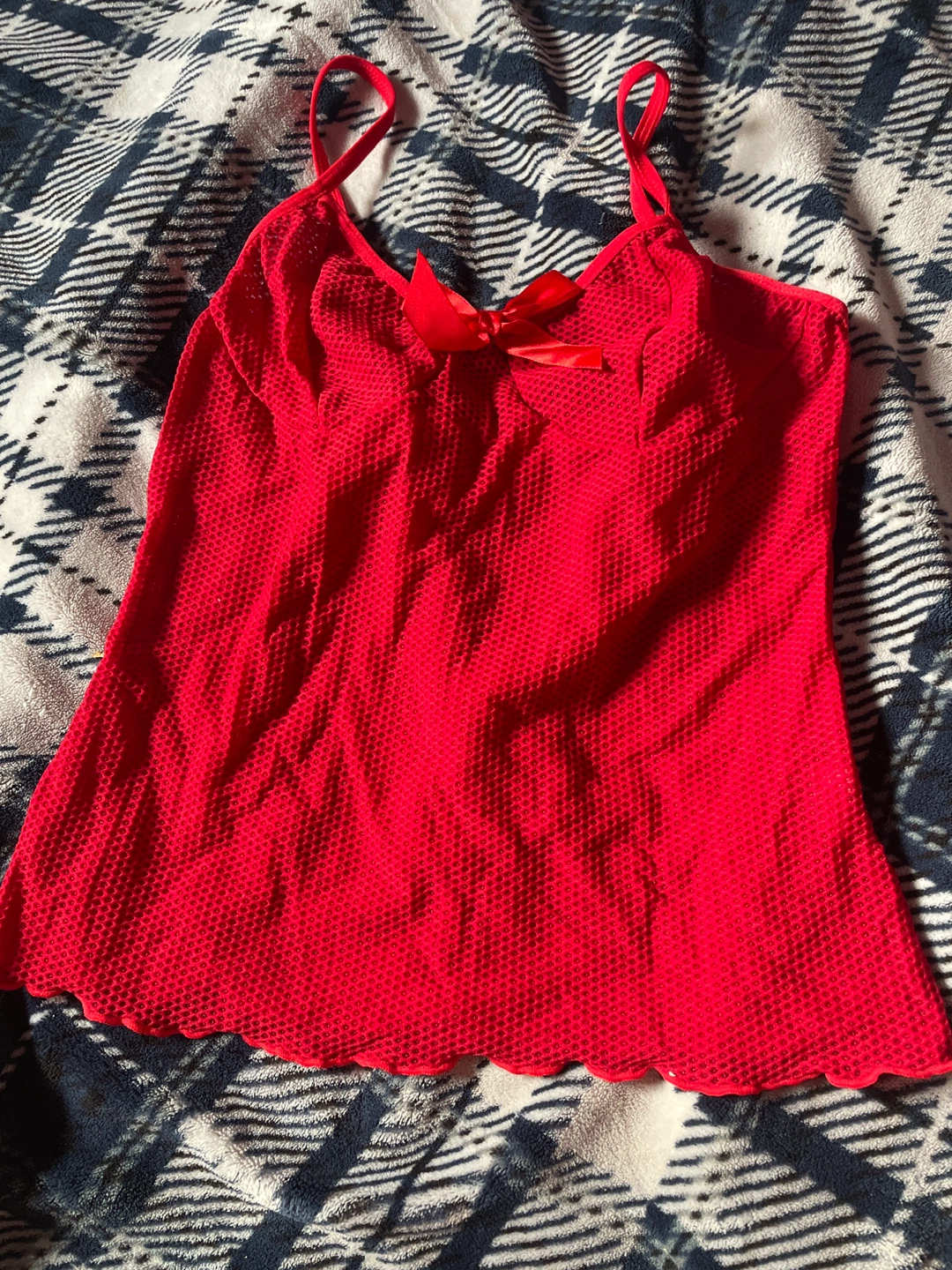 tank tops & slightly cropped shirts - photo 2