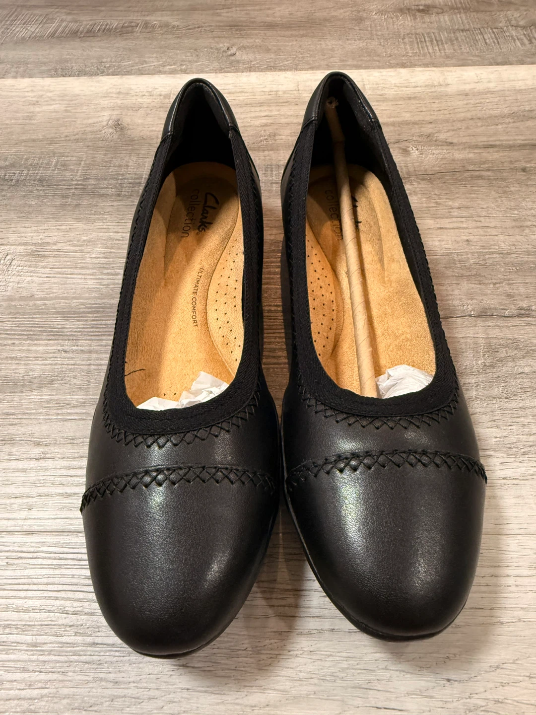 Brand new) Clarks Sara Bay black leather flats. - photo 4