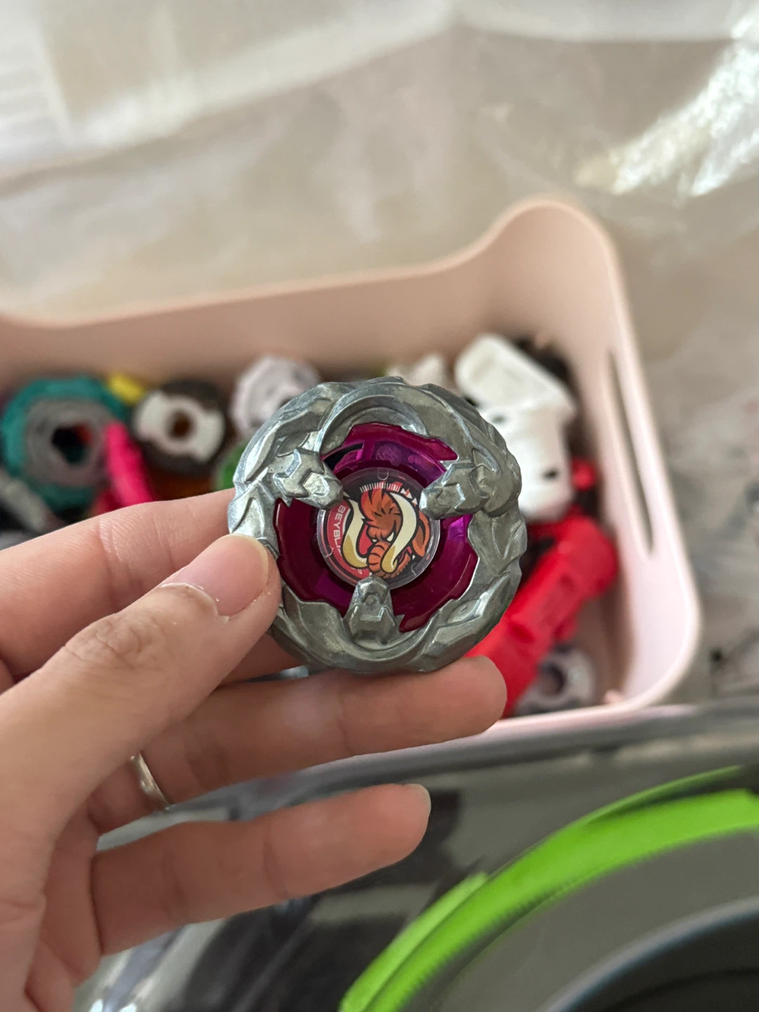 Beyblade lot of 5 assorted spinning tops - photo 4