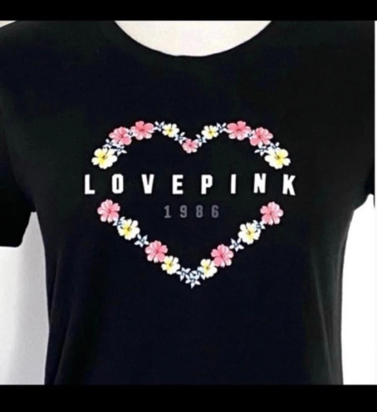 Victoria's Secret Pink T-Shirt - photo 2