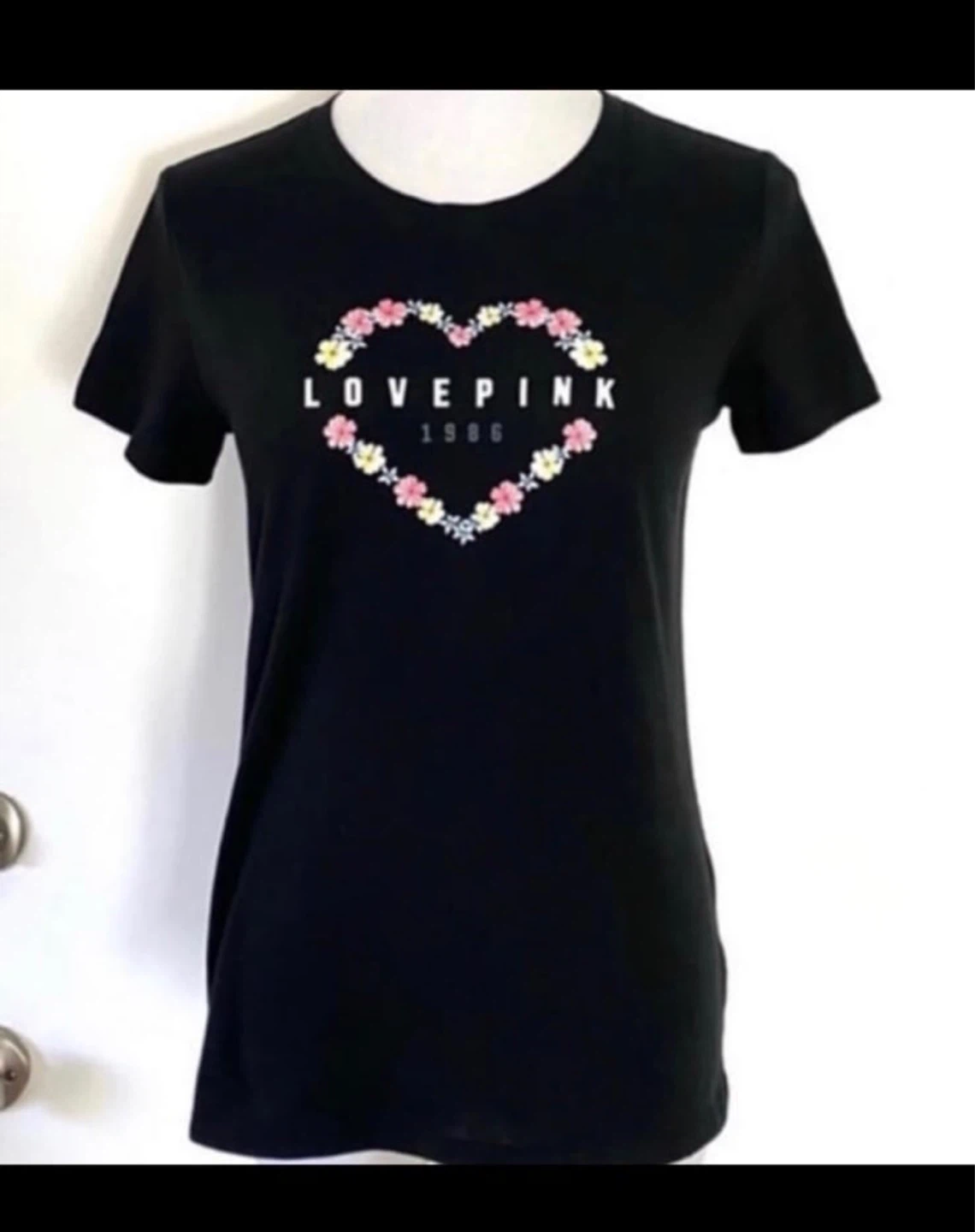 Victoria's Secret Pink T-Shirt - photo 3