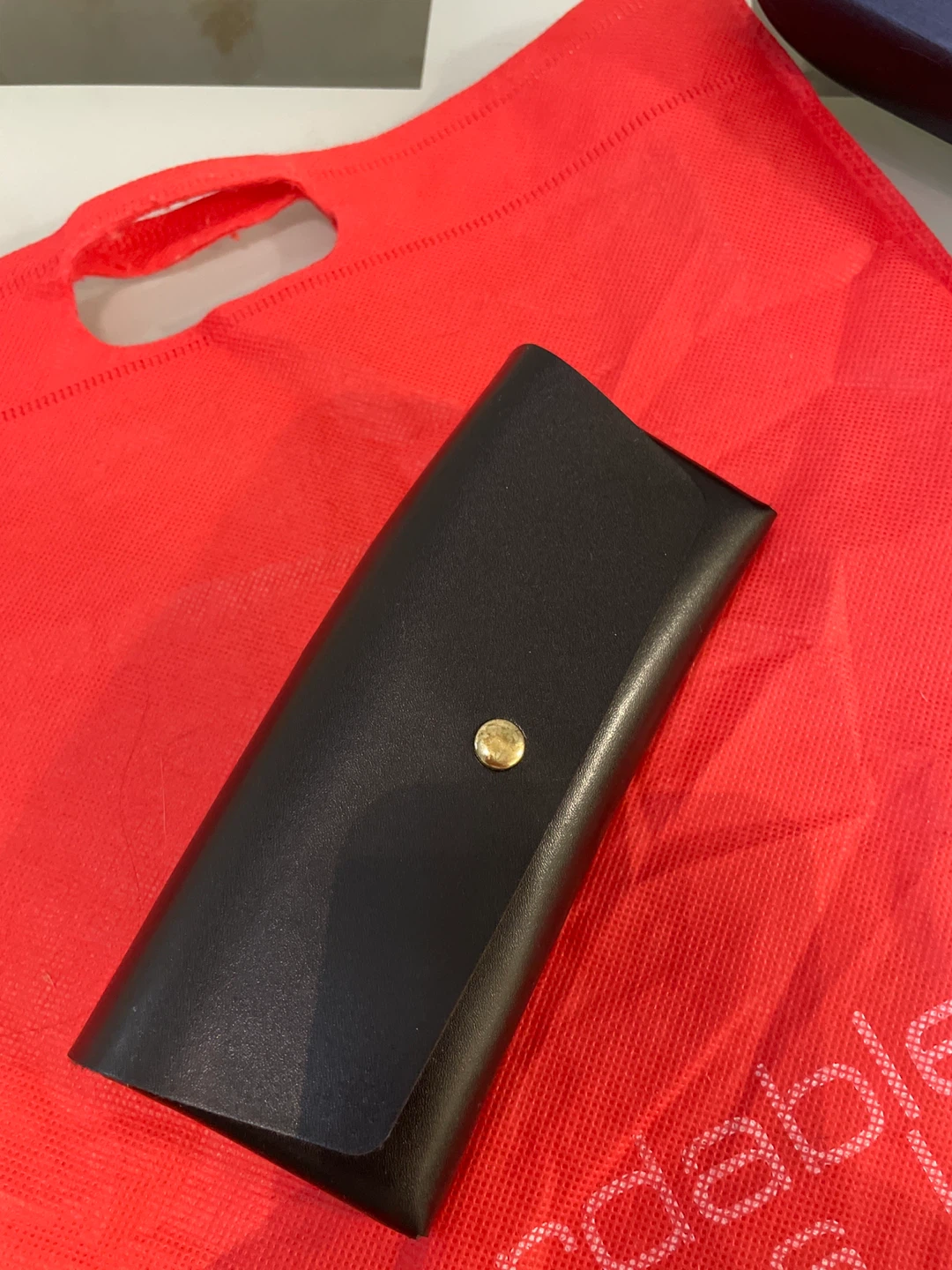 Fashion Sunglasses with Case - photo 4