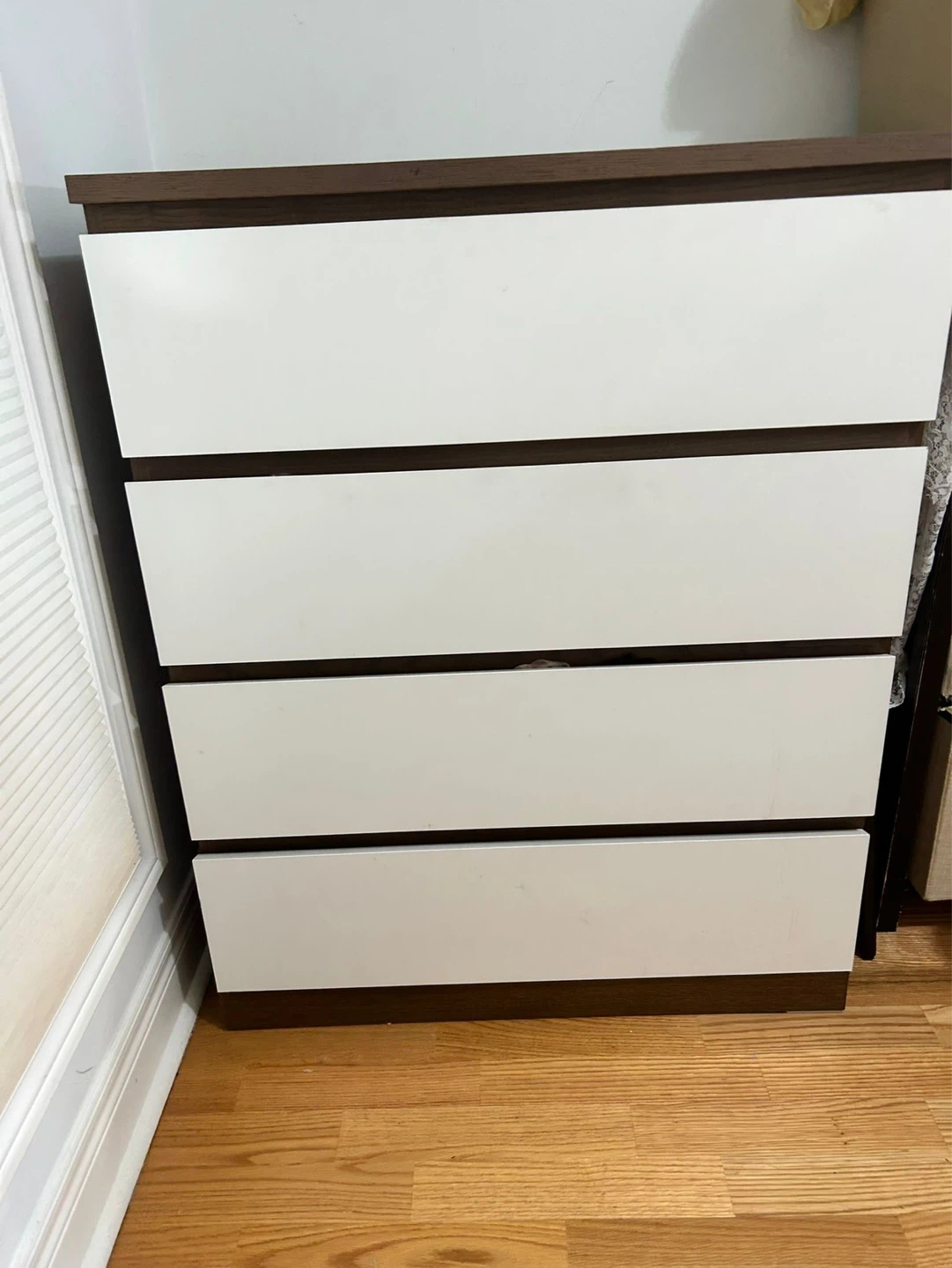 White and Wood 4-Drawer Dresser