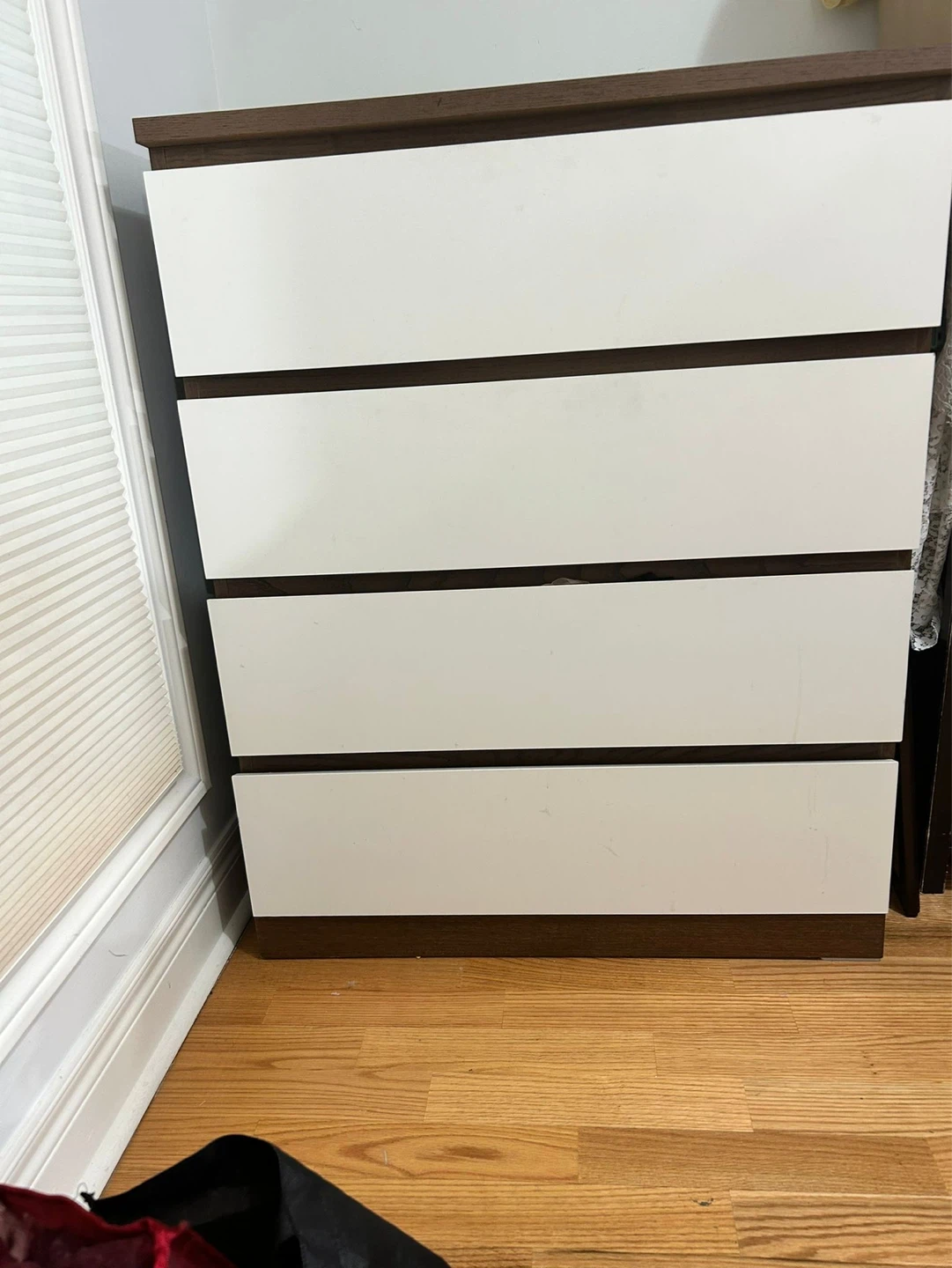 White and Wood 4-Drawer Dresser - photo 2