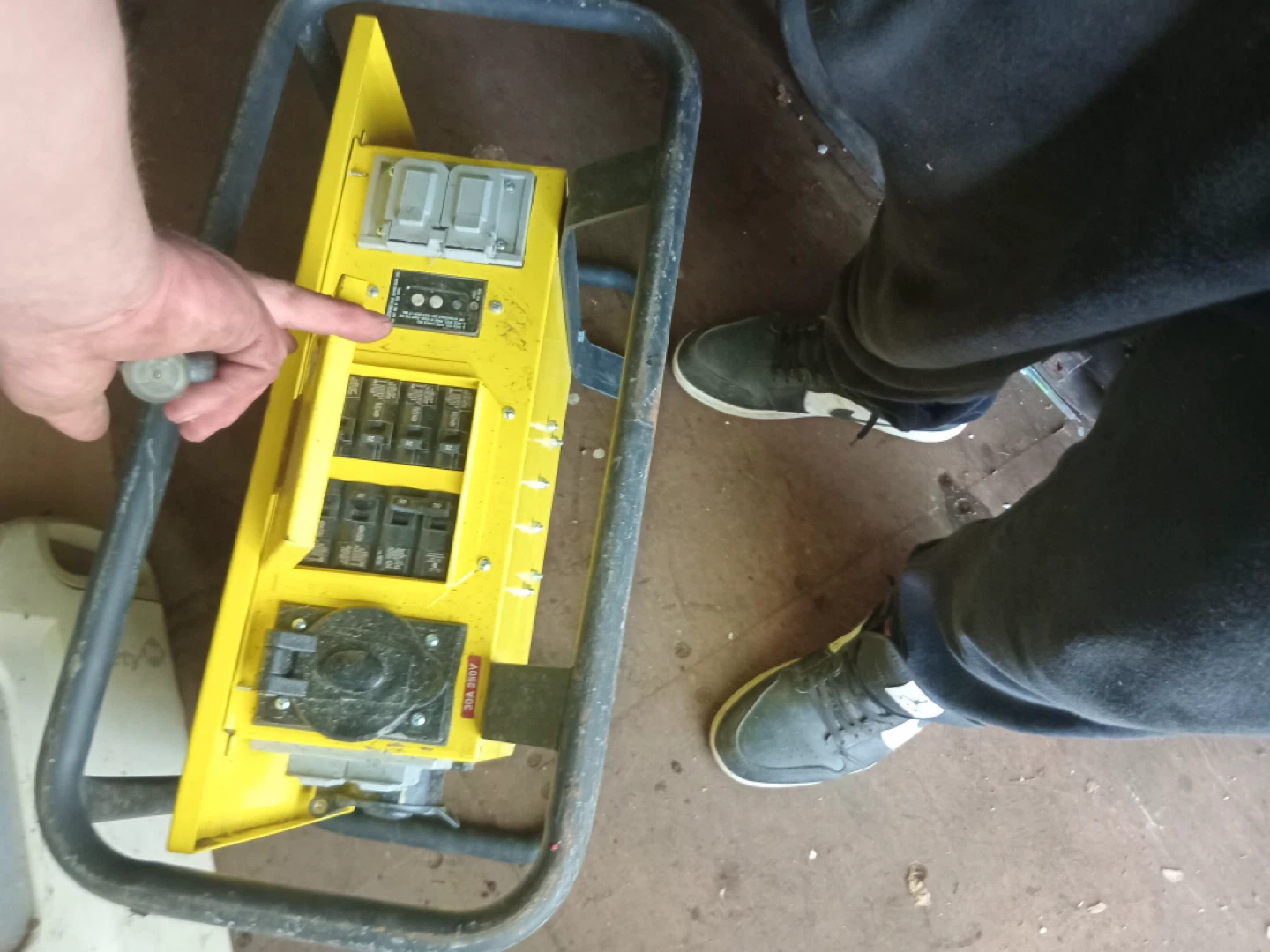Southwire X-Treme Box Power Distribution - photo 4