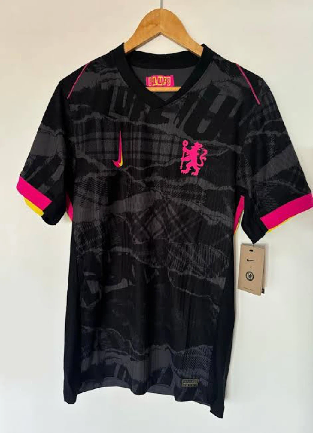 Nike Chelsea FC Soccer Jersey - Men's Medium
