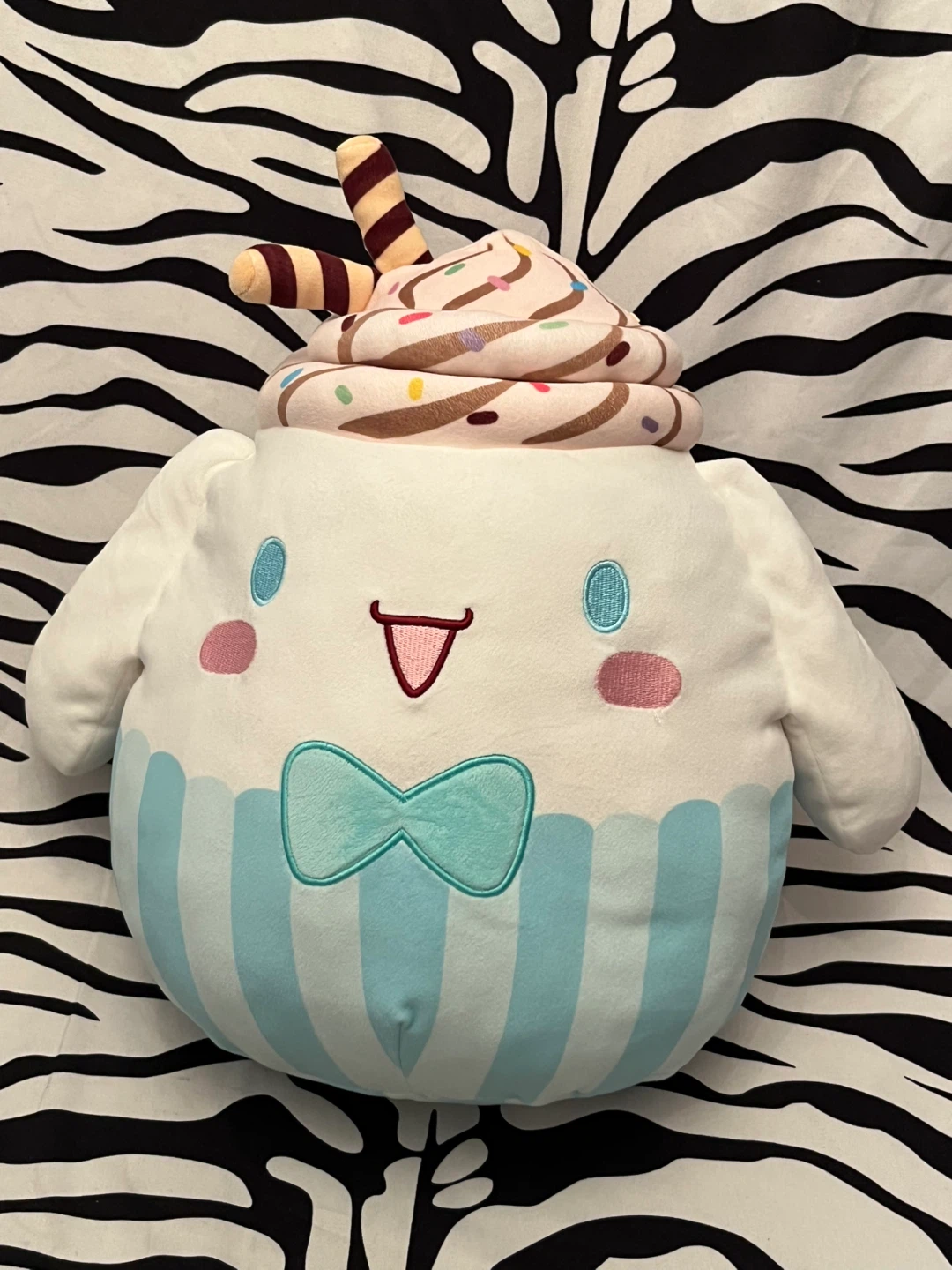 🩵 Squishmallows Sanrio Squad Cinnamoroll Ice Cream plush 🩵